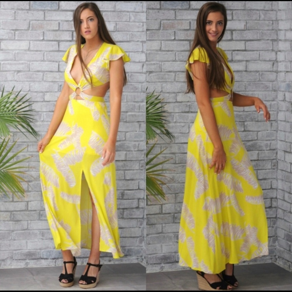 🌻CLEARANCED!! 🌻 Cut Out O Ring Maxi Dress💐 - Picture 2 of 6